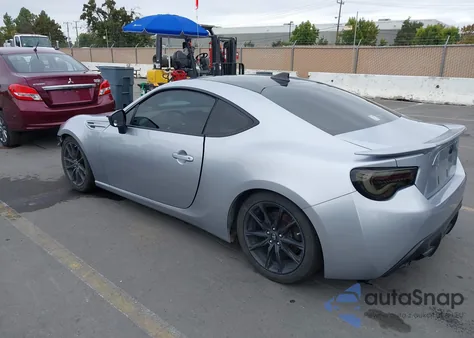 2017 Toyota 86 из США, поврежденный, VIN JF1ZNAA11H8703566